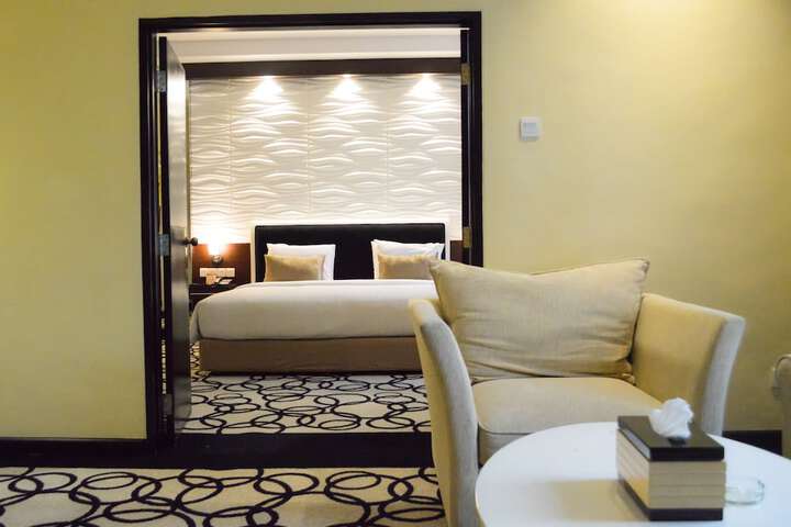 Room 15 of 46