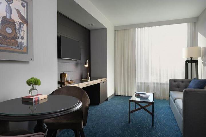 Room 48 of 121