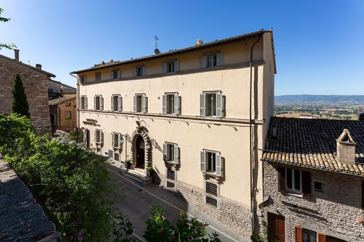 Hotel 56 of 57