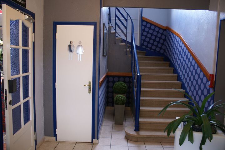 Hotel 2 of 64