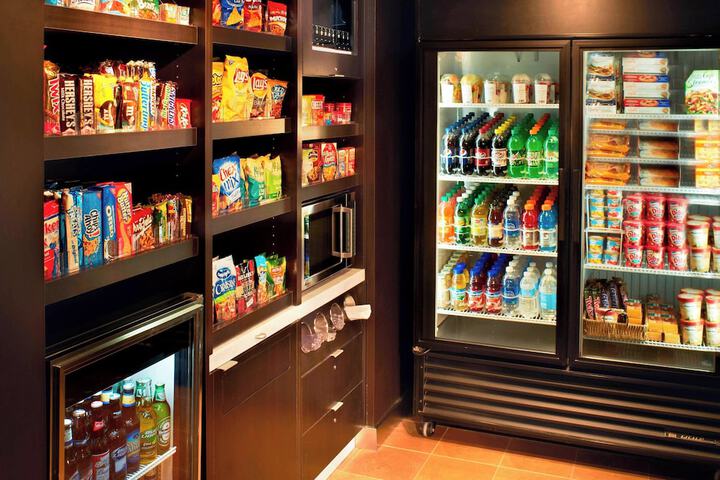 Snack bar