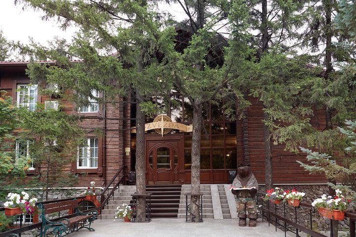 Hotel 72 of 75