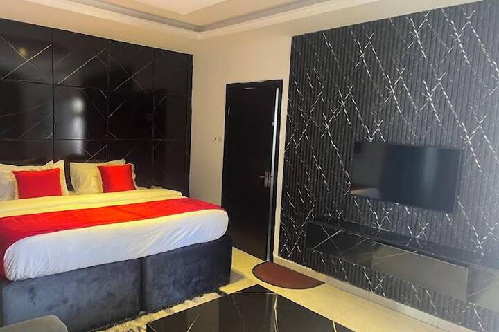 Room 2 of 49