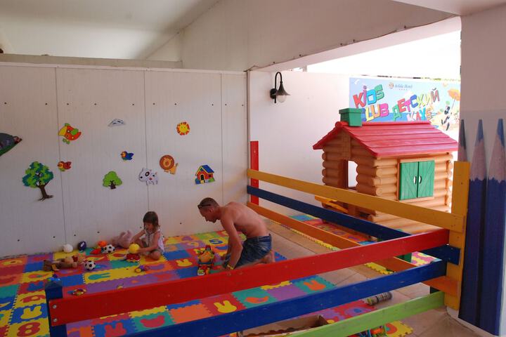 Childrens Activities 74 of 123