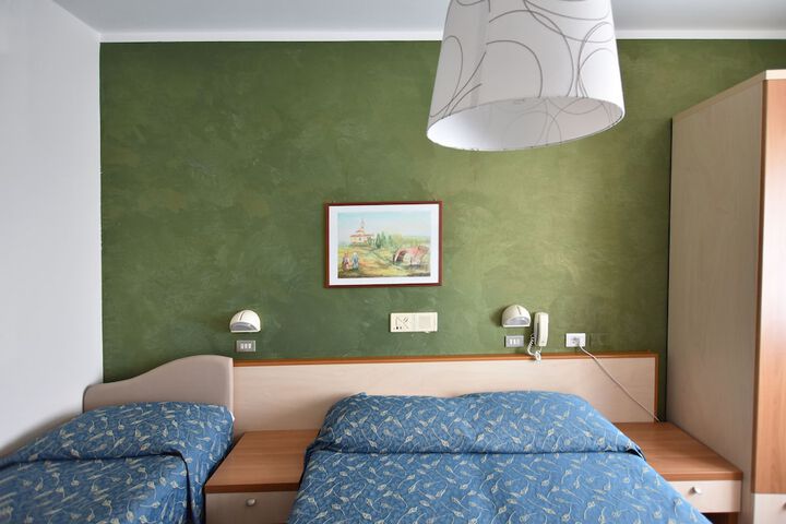 Room 29 of 60