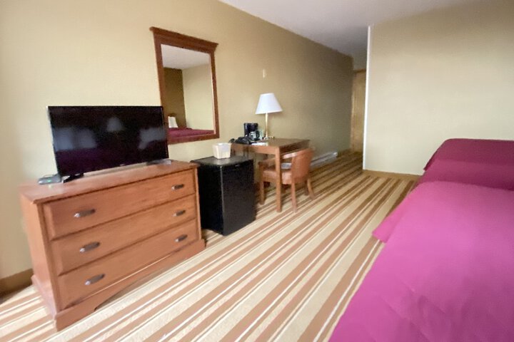 Room 6 of 47