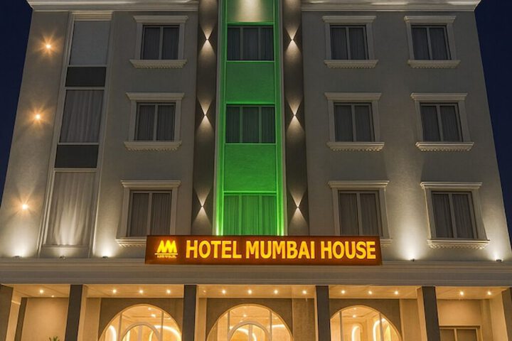 Hotel Mumbai House - Pithampur