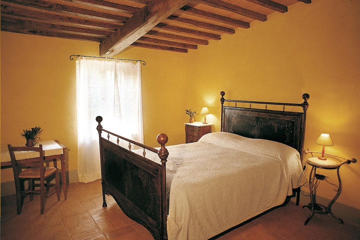Room 2 of 51