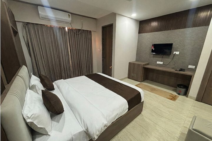 Room 25 of 42