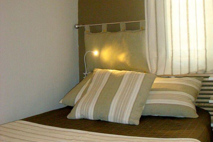 Room 16 of 44