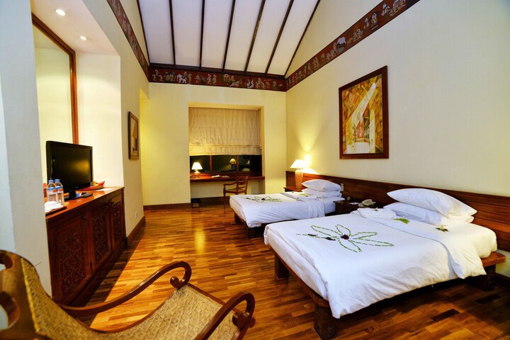 Room 3 of 35