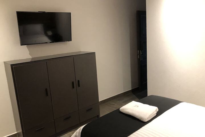 Room 11 of 49