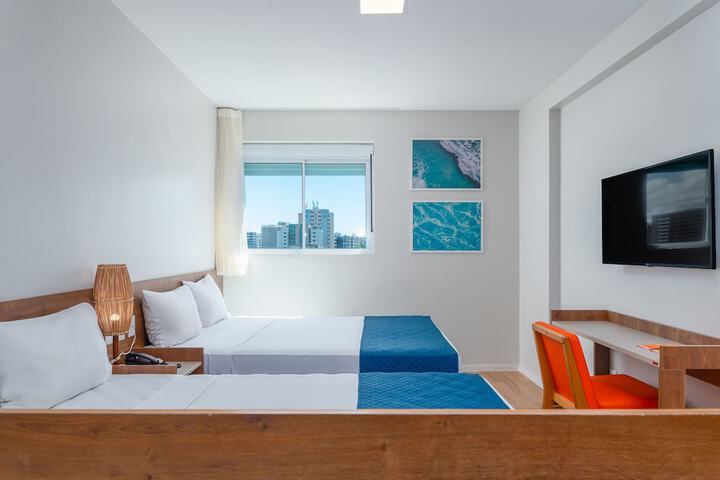 Room 28 of 64