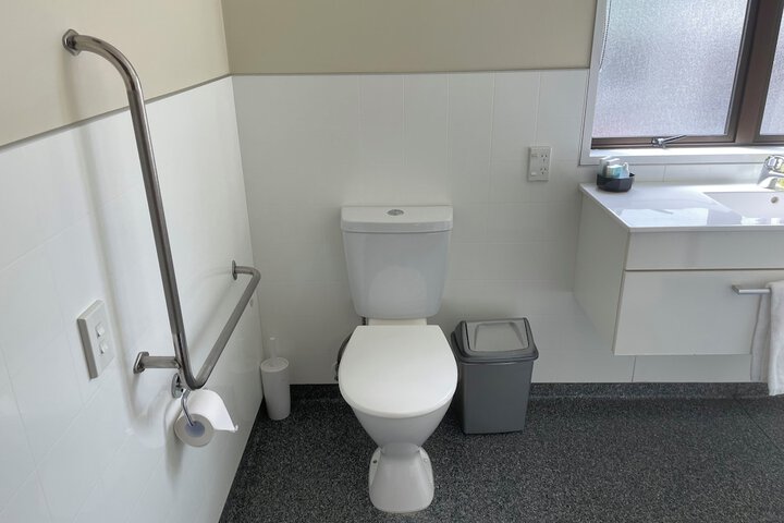 Room 82 of 104