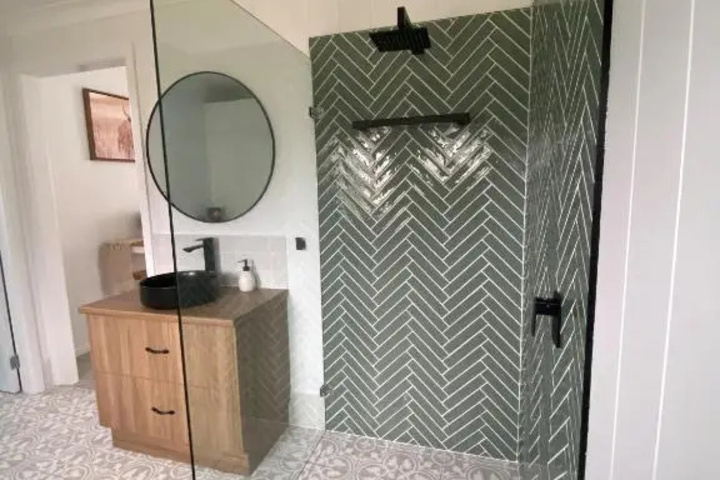 Room 5 of 5