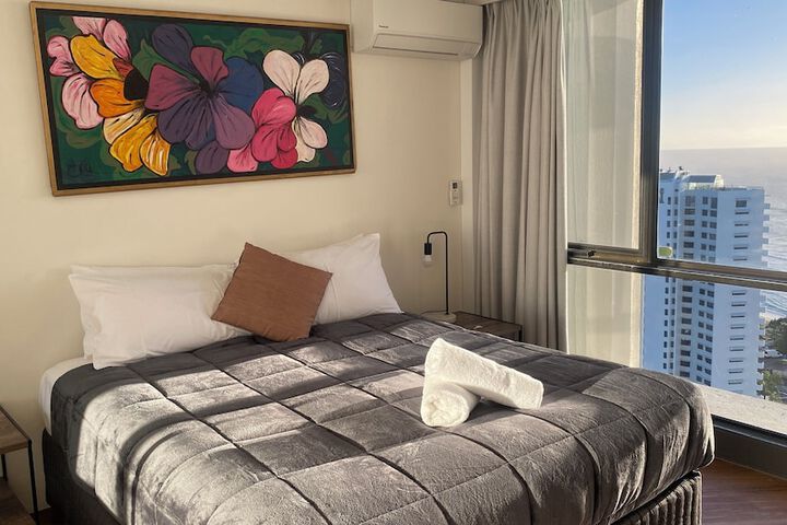 Room 26 of 240