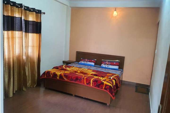 Room 3 of 9