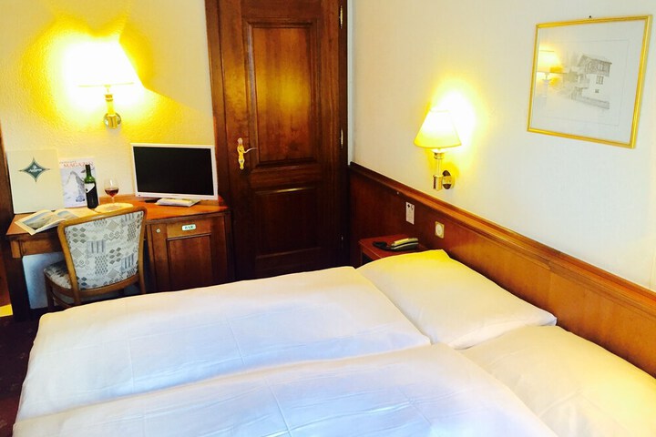 Room 16 of 55