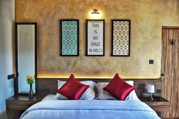 Room 8 of 55