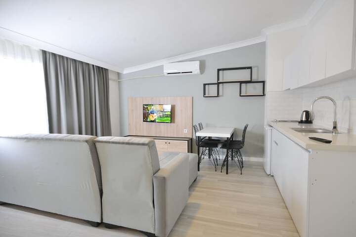 Room 10 of 39