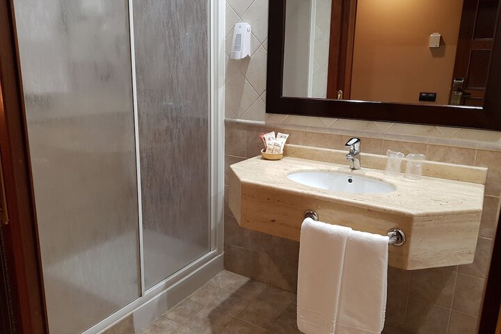 Bathroom Interior Photo