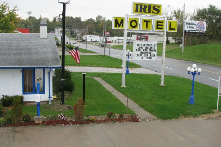 Image of IRIS MOTEL