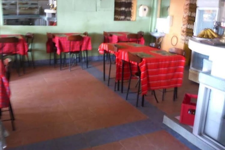 Dining 7 of 10