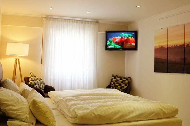 Room 11 of 79