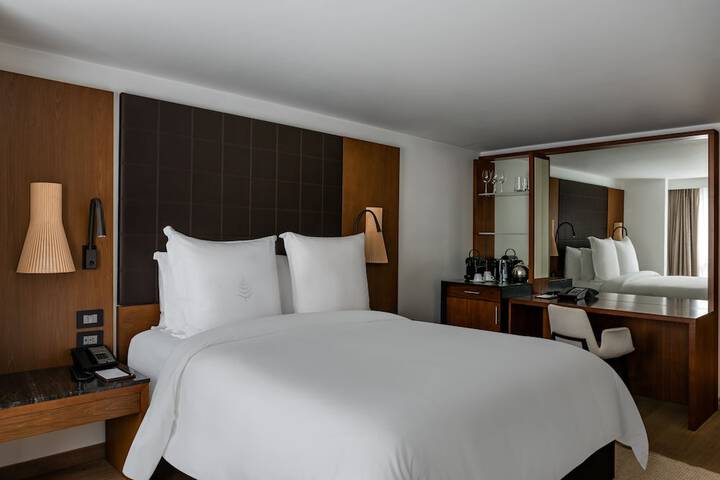 Room 18 of 54