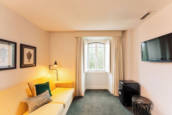 Room 20 of 64