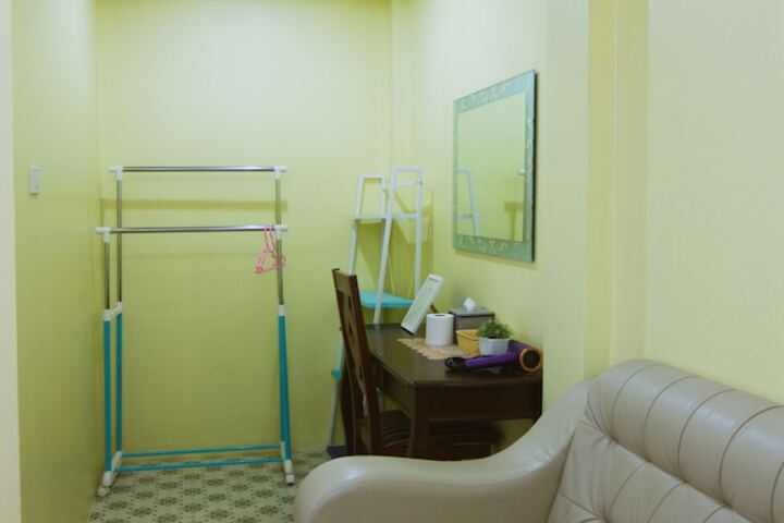 Room 21 of 113
