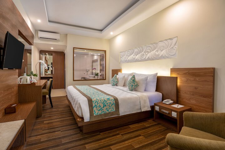 Room 15 of 36