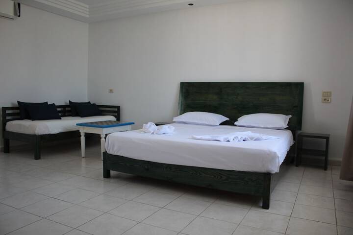 Room 59 of 153