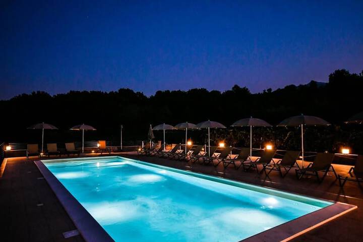 Pool 18 of 54