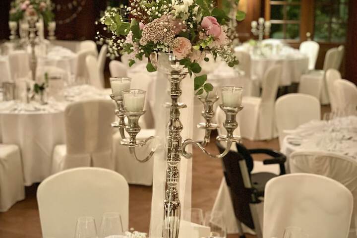 Ballroom/Hall 36 of 47