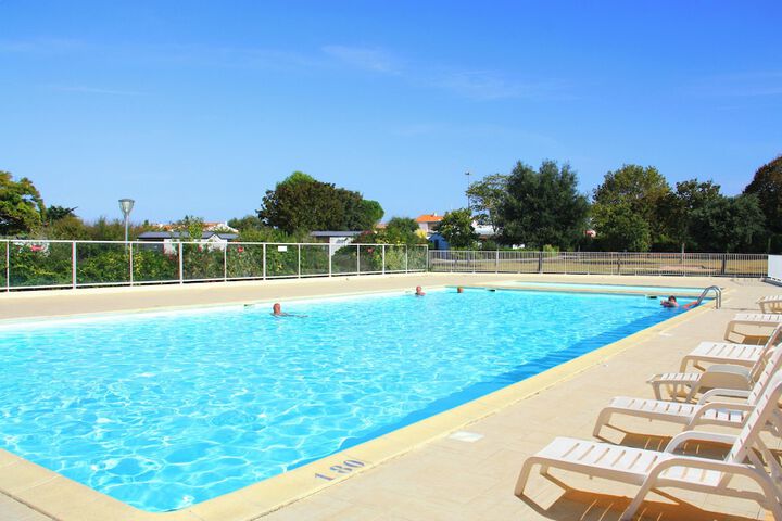 Pools & Facilities