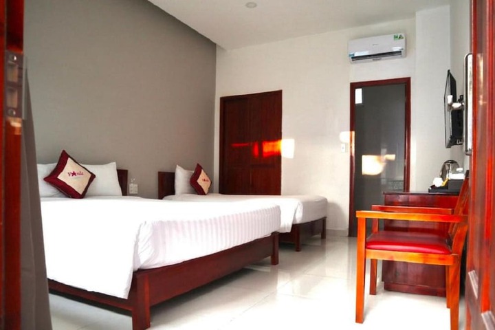 Room 21 of 42