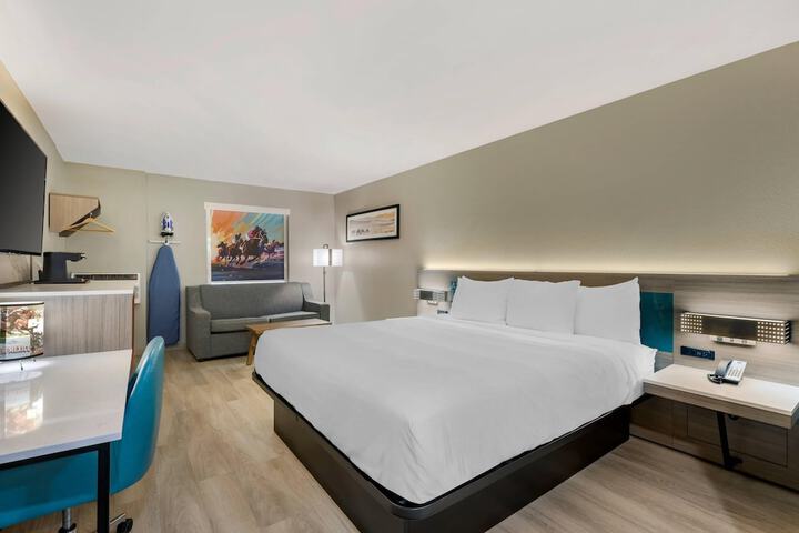 Room 21 of 30