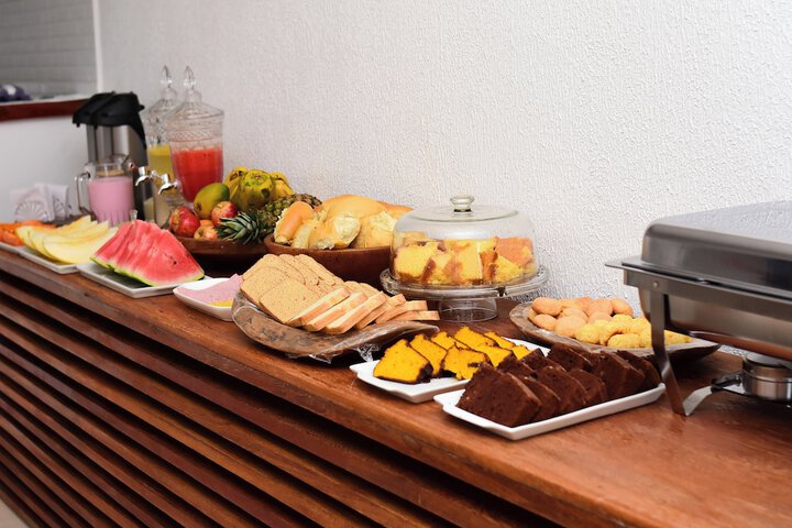 Breakfast/Coffee Service 23 of 27