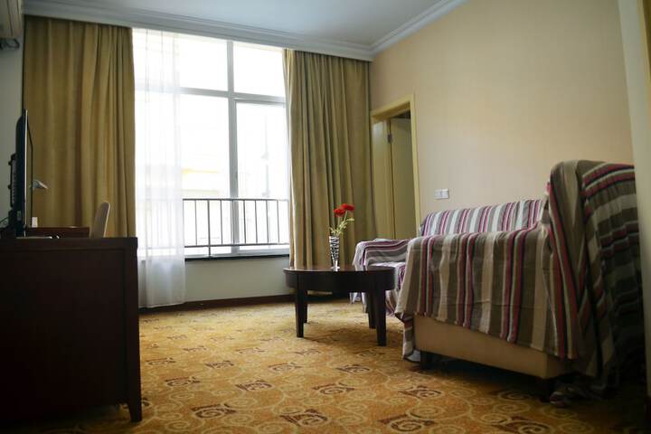 Room 11 of 66