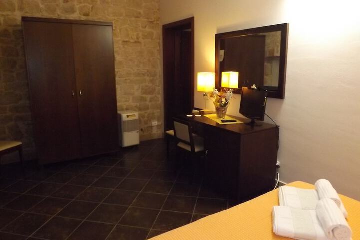 Room 20 of 41