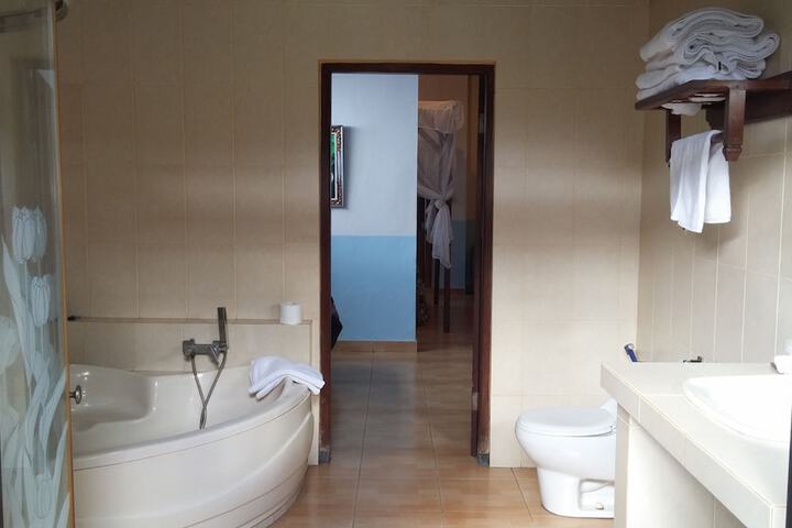 Room 18 of 45