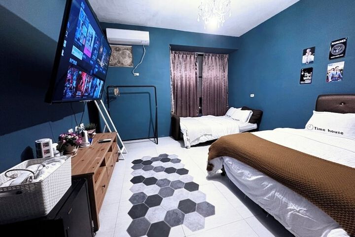 Room 10 of 40