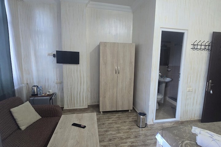 Room 22 of 59