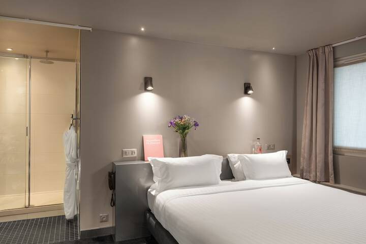 Room 17 of 39