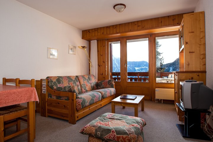 Room 5 of 51