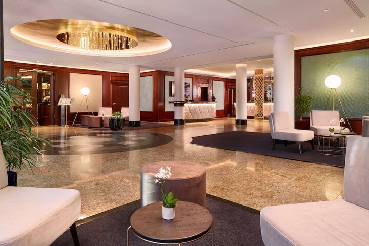 Guest Lobby