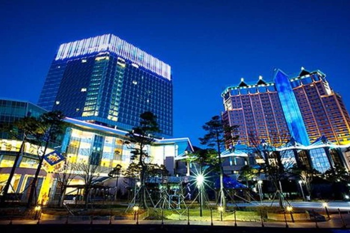 Hotel 37 of 38
