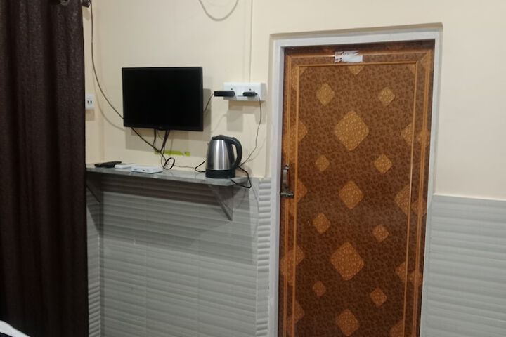 Room 14 of 20