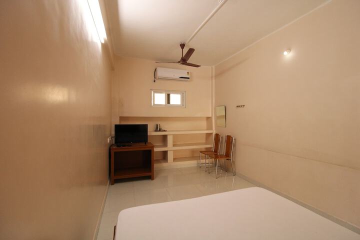 Room 14 of 31
